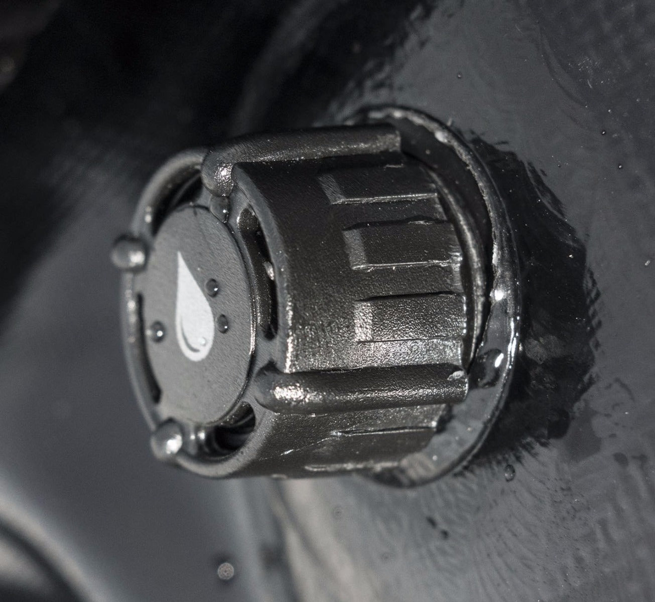 Cressi Gorilla Pro XL Bag Drain Plug