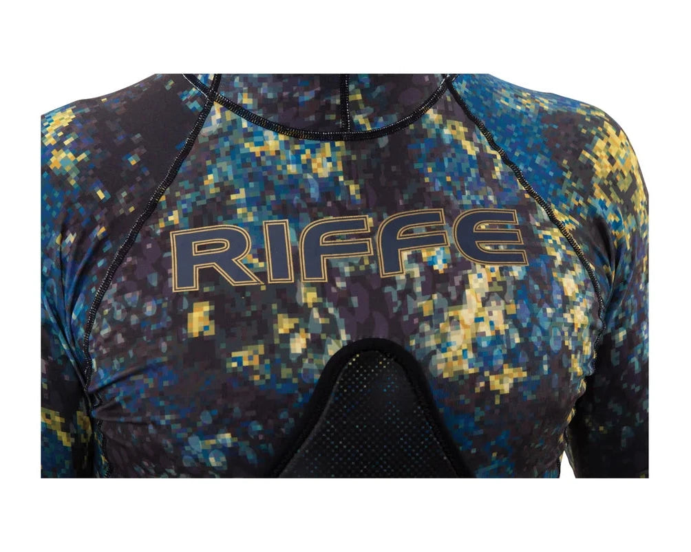 Riffe Hooded Rash Guard W/ Beavertail & Loading Pad