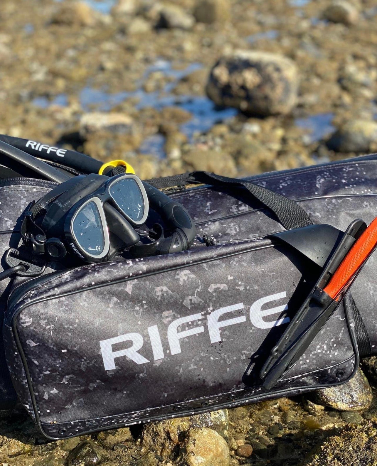 Riffe Mask, Snorkel, Knife and Bag Combo
