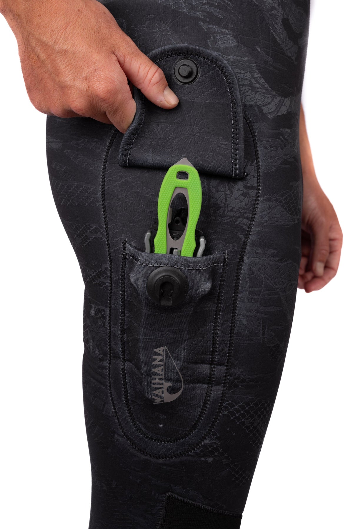 Waihana Men's Tropicam Black Wetsuit - Knife Pocket